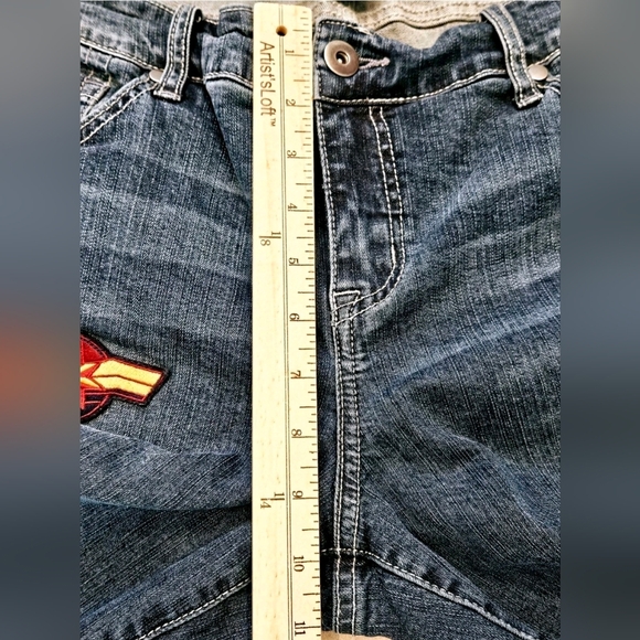 Captain Marvel Her Universe Jeans Size 16 Embroidered Patch Skinny Denim - Picture 9 of 12